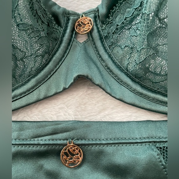 Rosie Huntingdon Whitely for M&S silk set - Picture 7 of 16